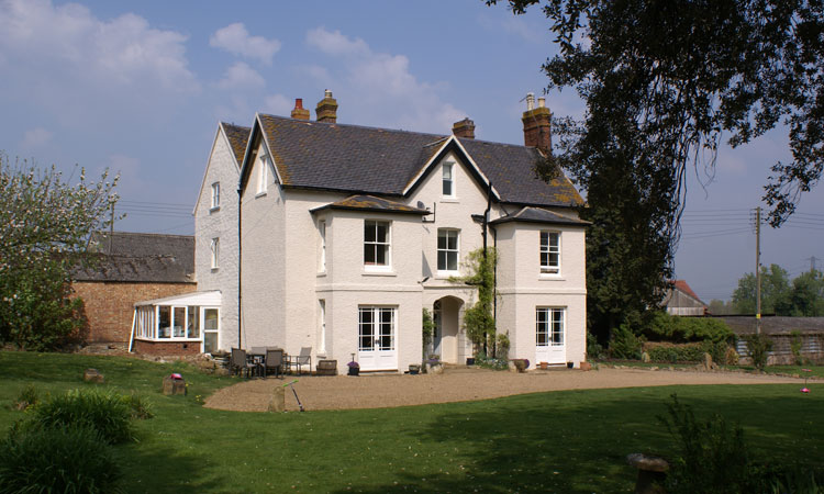 Haselor Farm B&B - The House